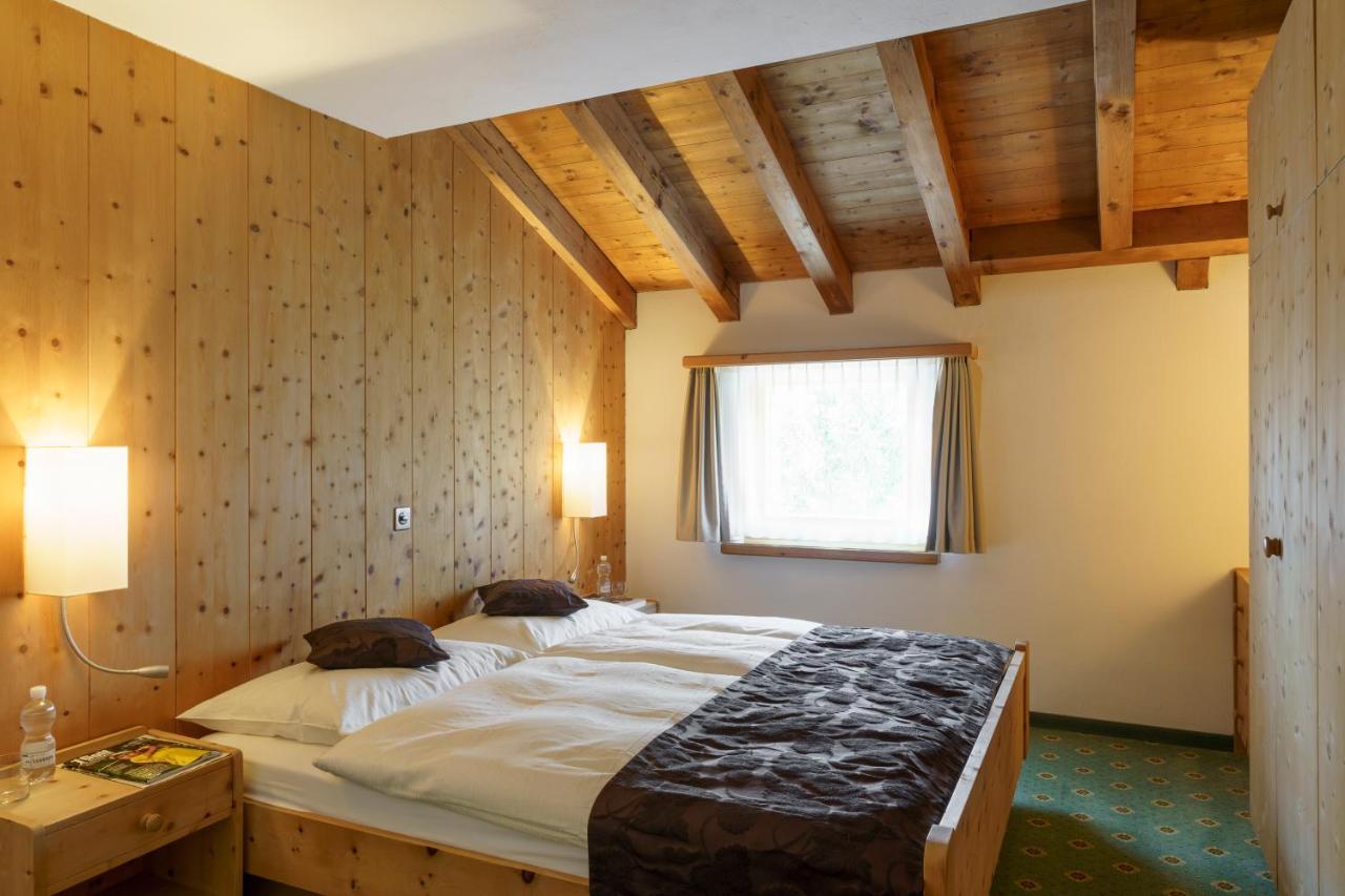 סלרינה Hotel Saluver מראה חיצוני תמונה